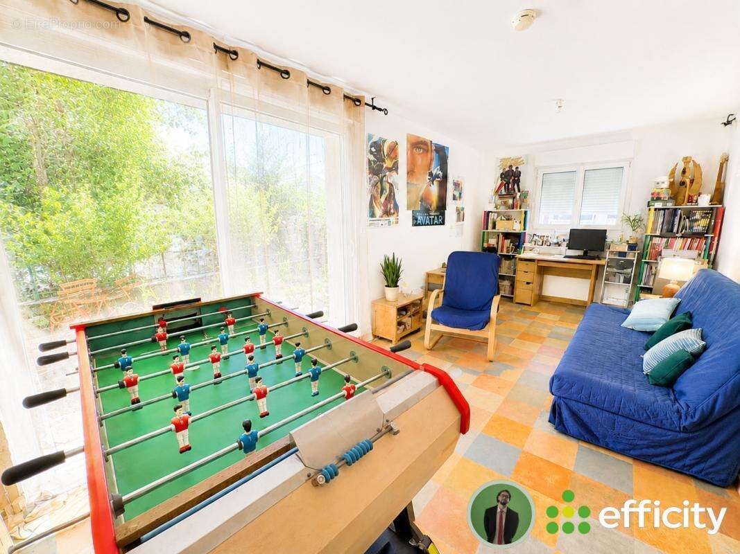 Maison 139 m² à Condeissiat  - photo 2