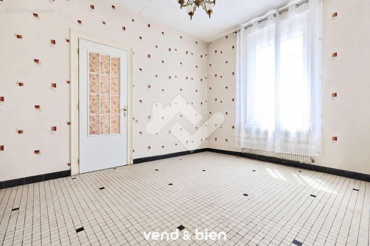 Maison T4 de 96 m2 avec jardin, proche du centre-ville de Reims - photo 2