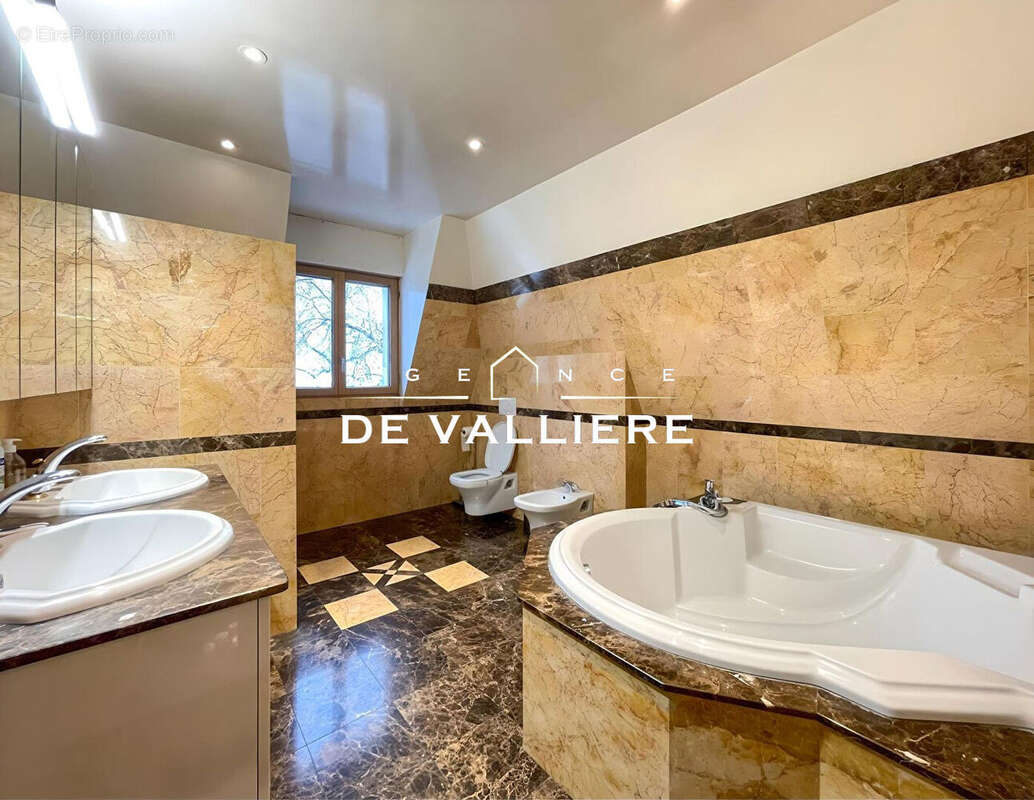 Maison à RUEIL-MALMAISON