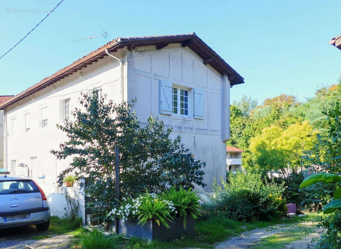 Appartement à CAZAUBON