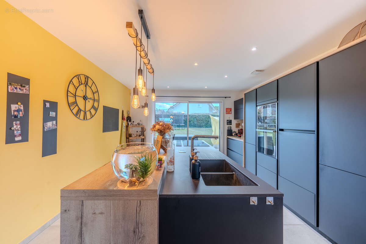 Maison à ANTHY-SUR-LEMAN