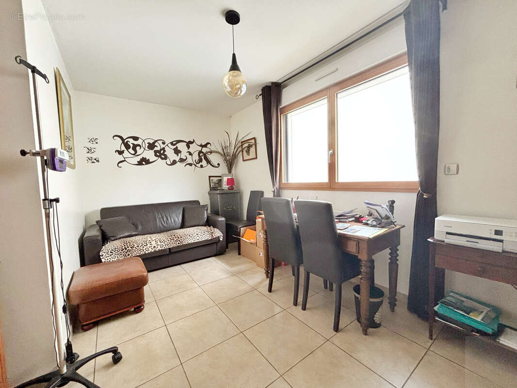 Pavillon individuel 200m2 - jardin - garage - 2 studios - 10 mn amiens - photo 8