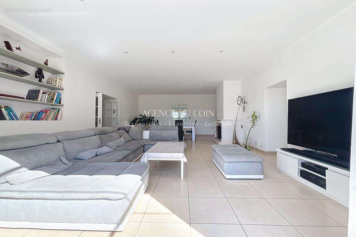 Maison à MOISSAC-BELLEVUE