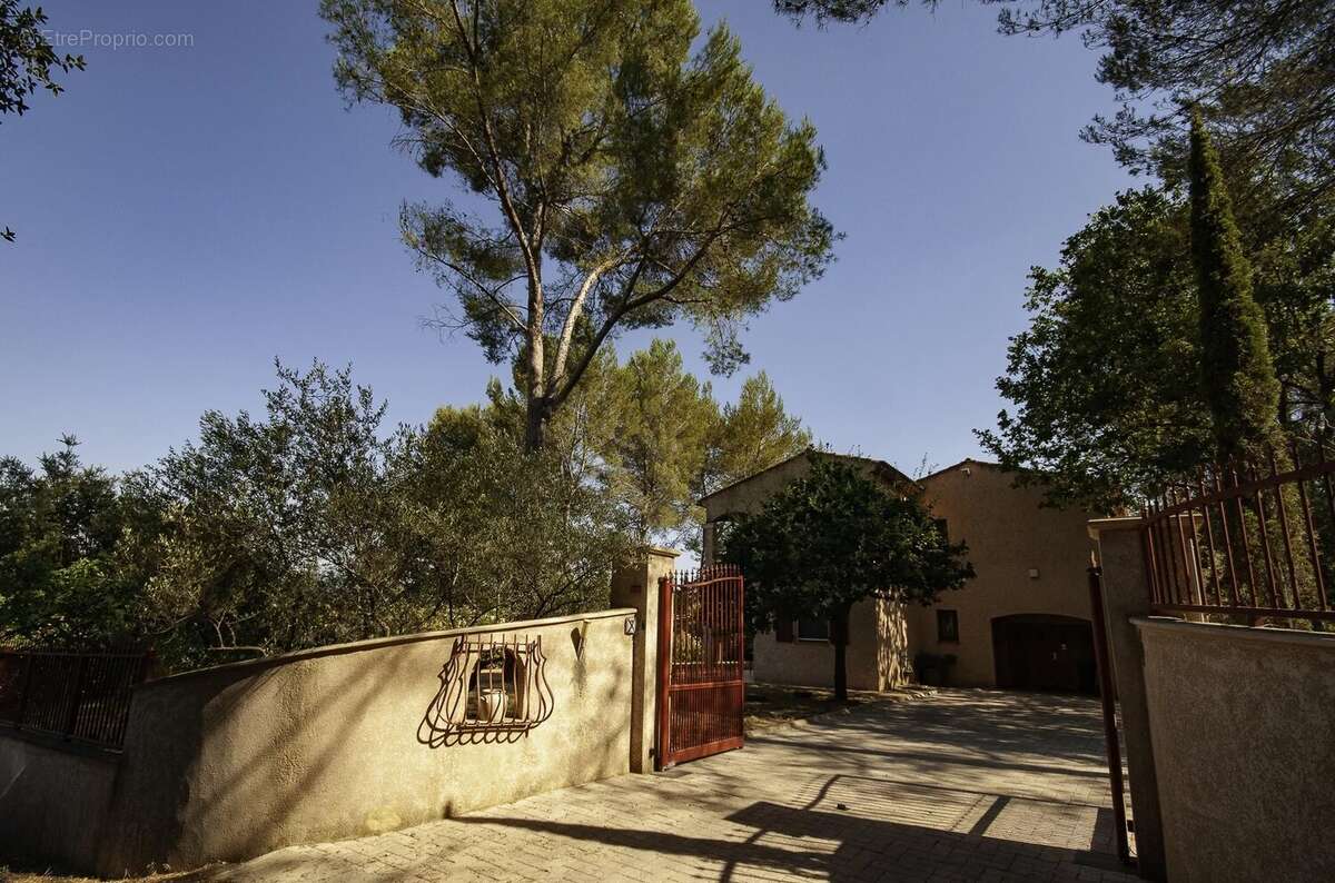 Maison à MONTFORT-SUR-ARGENS