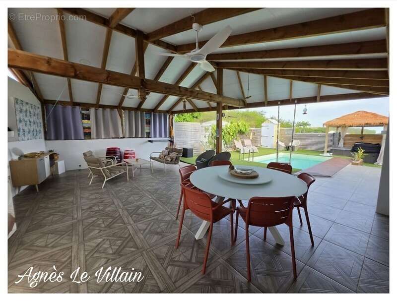 Maison à DESHAIES