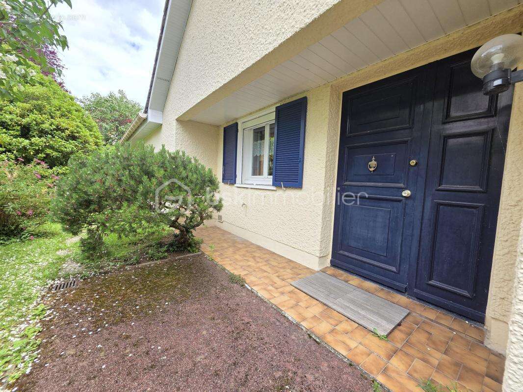 Maison à BALLAINVILLIERS