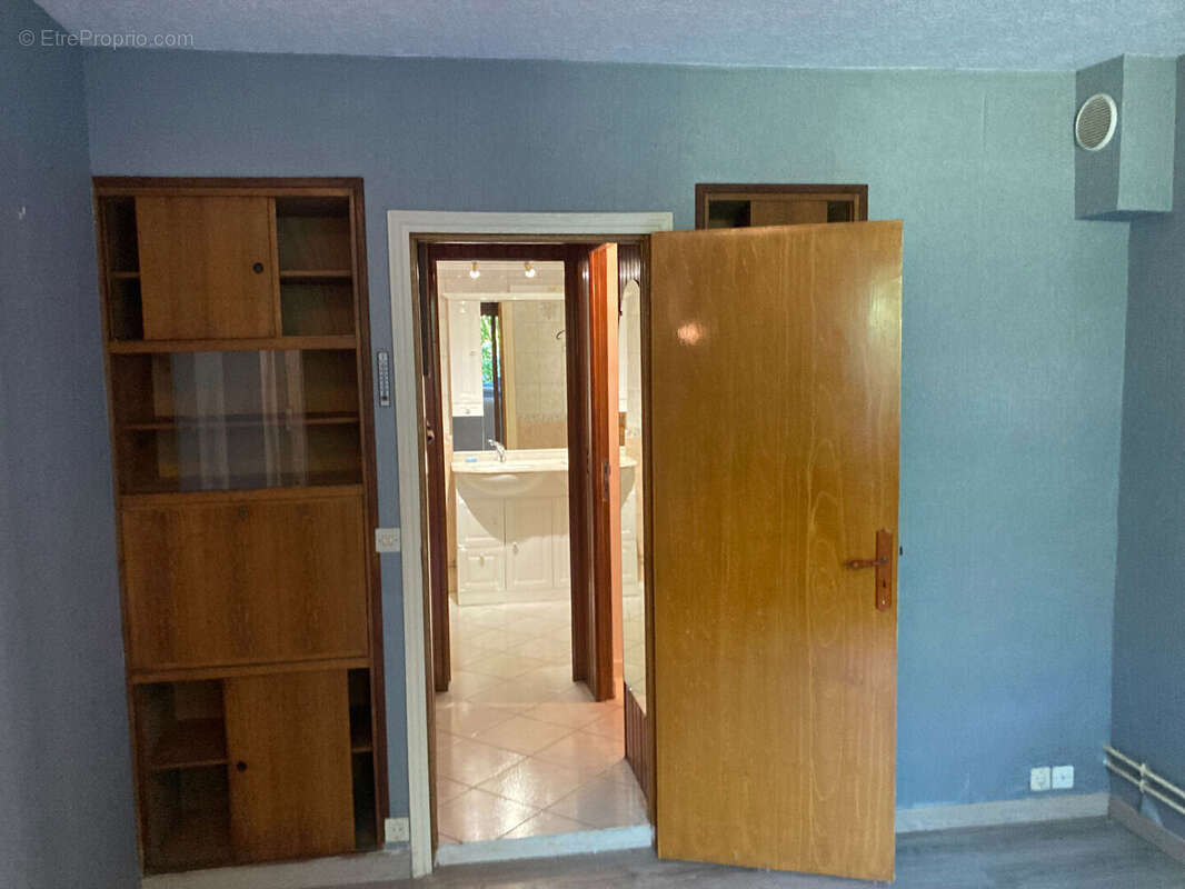 souplex de 65 m²  proche métro Ecole vétérinaire avec deux caves - photo 16