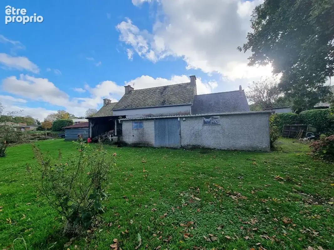 LOUARGAT, jolie longère en pierres avec dépendances et 3000 m2 de terrain - photo 8
