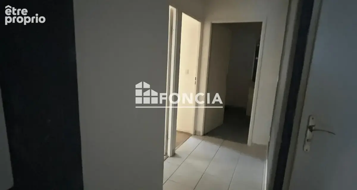 Appartement T3 libre en rez-de-chaussée avec parking privatif et cellier - photo 4