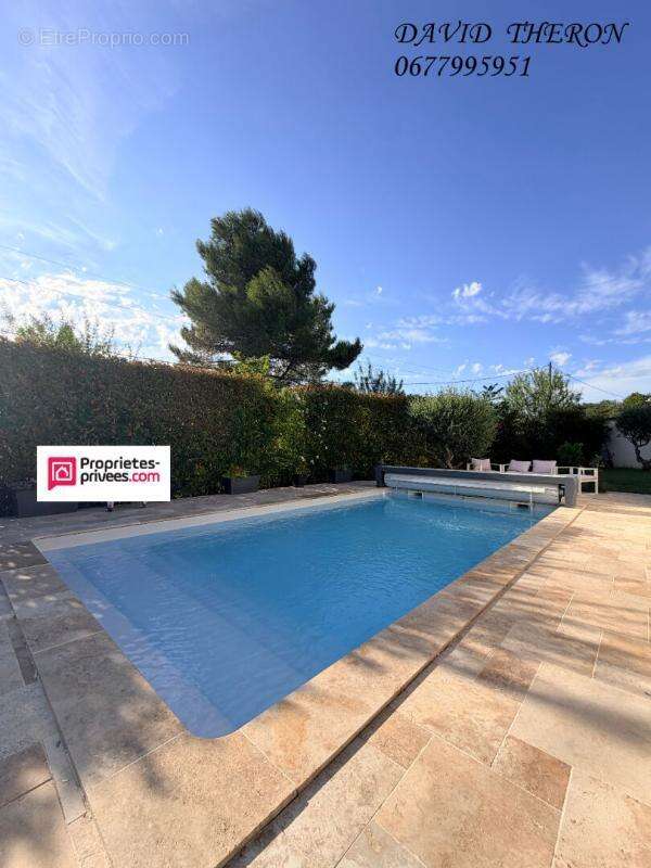 Villa  5 pièce(s) 135 m2   4 chambres  piscine  garage - photo 3