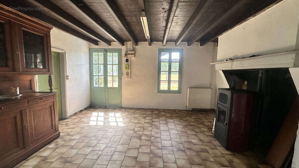 Maison à MOUSTEY