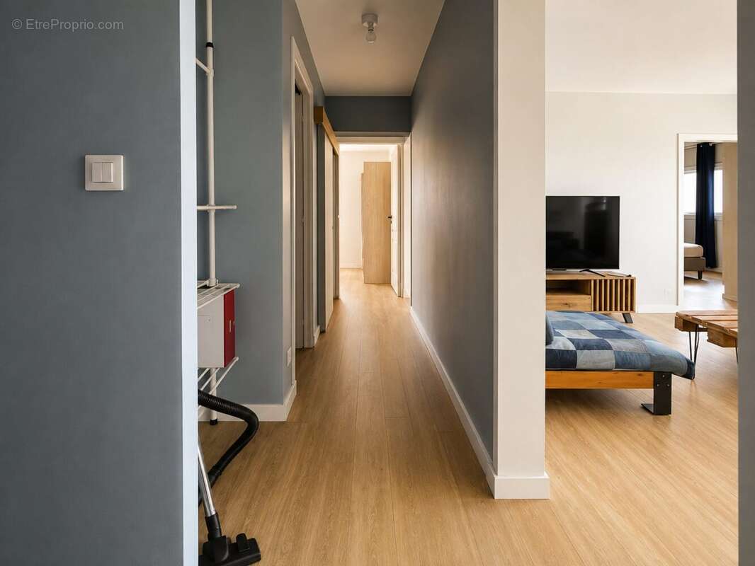 Appartement 76 m² à Saint-Denis  - photo 5