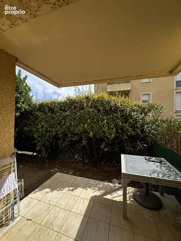 Limoux - Résidence Le Clos Maynard - Appartement T2 en rez-de-chaussée avec jardin, place de stationnement et - photo 9