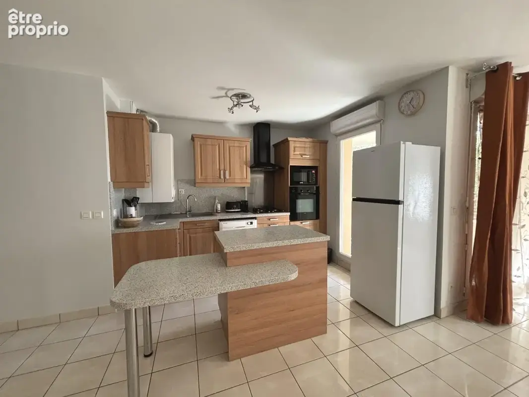 Appartement 4 pièces 74 m² à vendre à Crest (26400) - photo 2