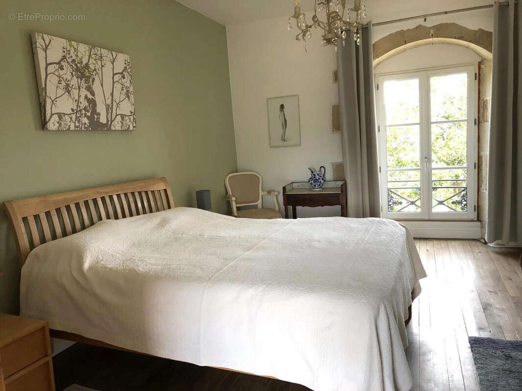 CHAMBRE - Maison à PRESSAC