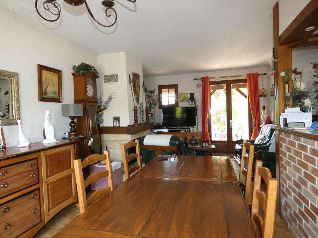 Maison Saint Martial D Albarede 4 pièce(s) 98 m2 - photo 11