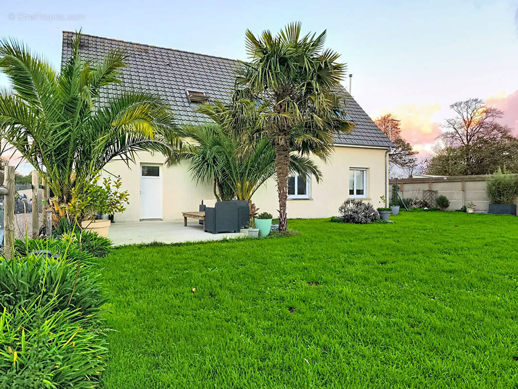 Maison à SAINT-CHRISTOPHE-DU-FOC