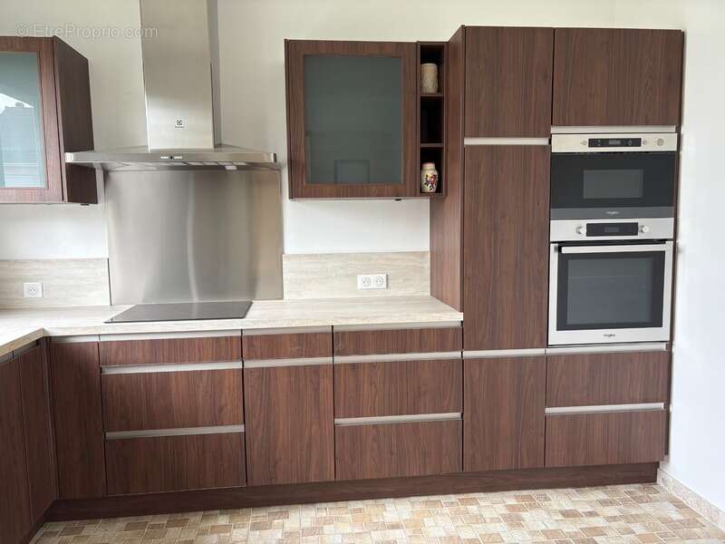 Maison à ROMILLY-SUR-SEINE