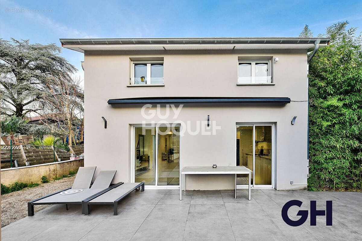 Maison à VILLEURBANNE