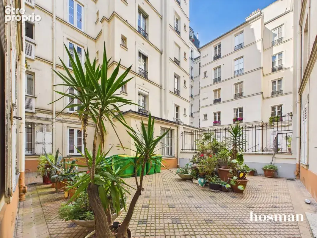Paris 9e – appartement de charme – parquet, moulures & cheminées – rue calme - photo 13