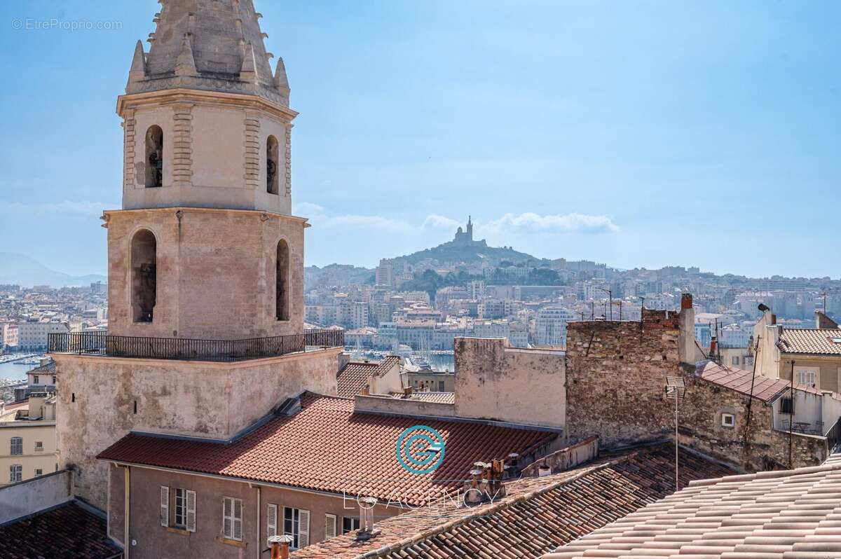 Appartement à MARSEILLE-2E