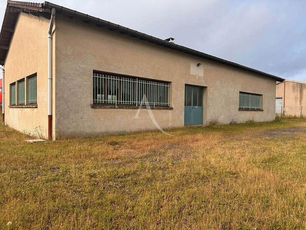 Commerce à CHANTEHEUX