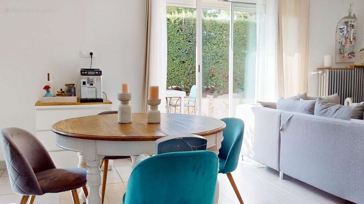 Maison à CHAPONOST