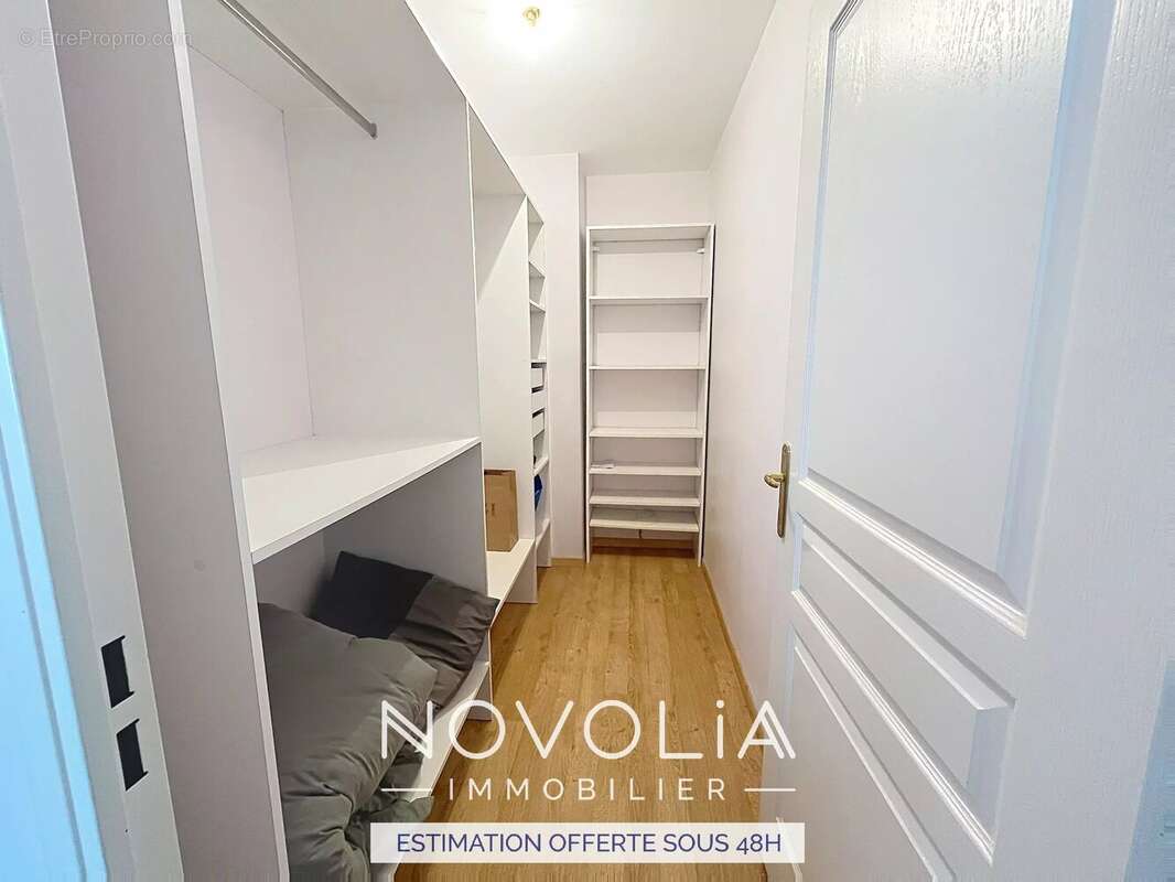 Appartement à LYON-8E