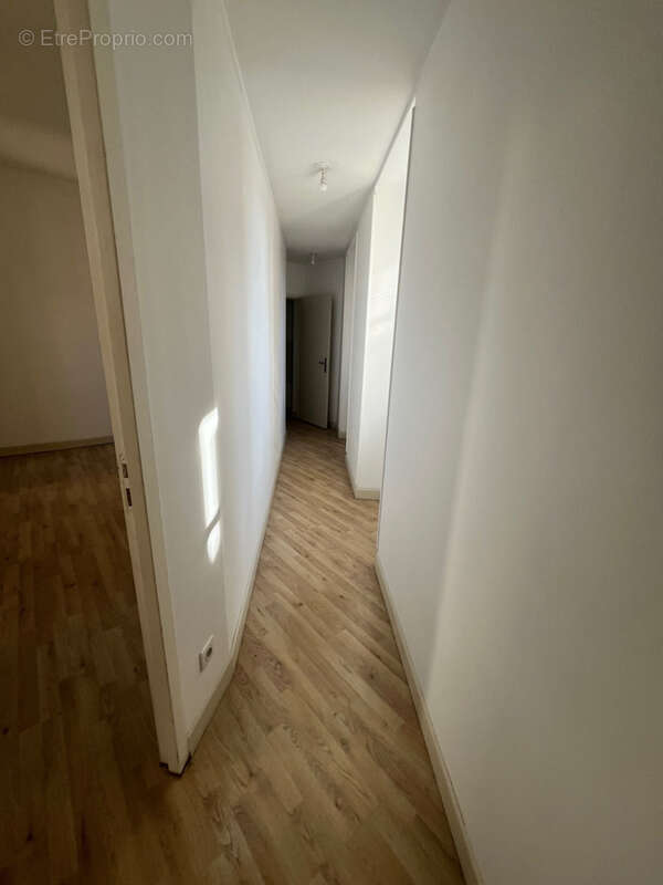 Appartement à MARSEILLE-2E