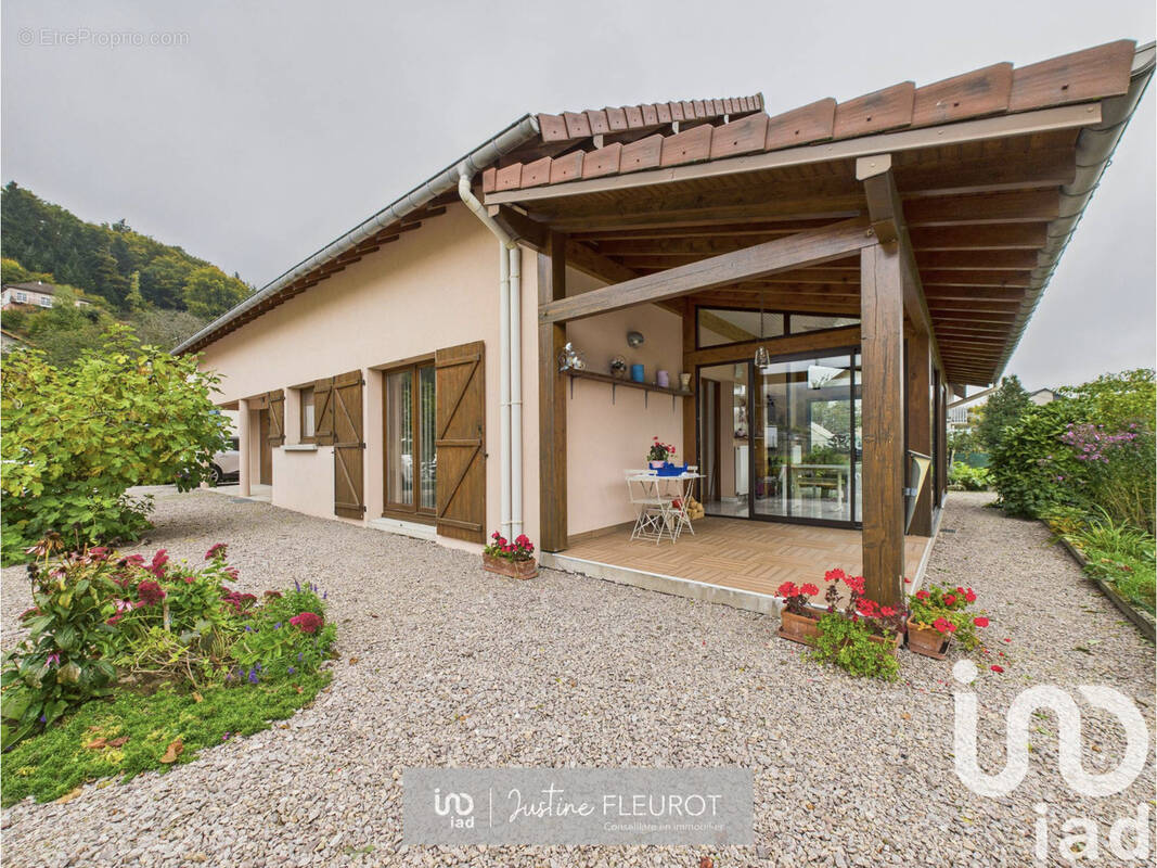 Photo 1 - Maison à LE VAL-D&#039;AJOL