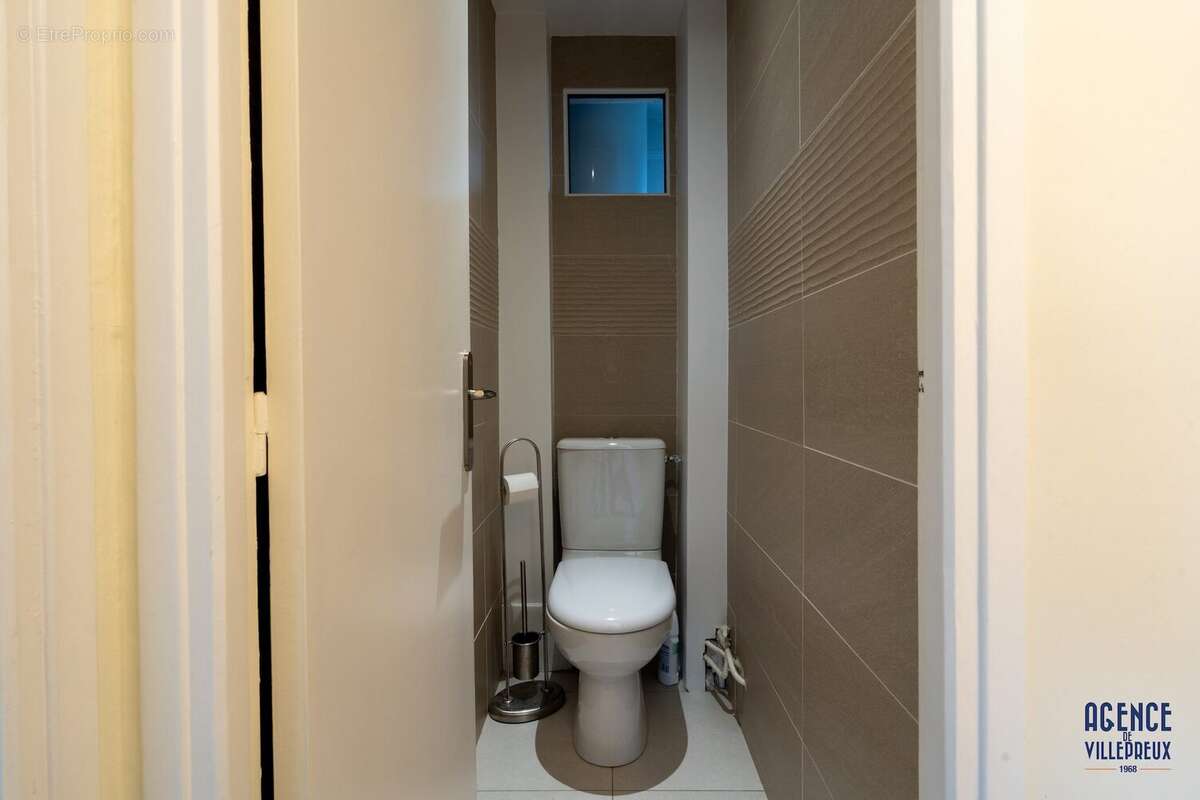 Appartement à LES CLAYES-SOUS-BOIS