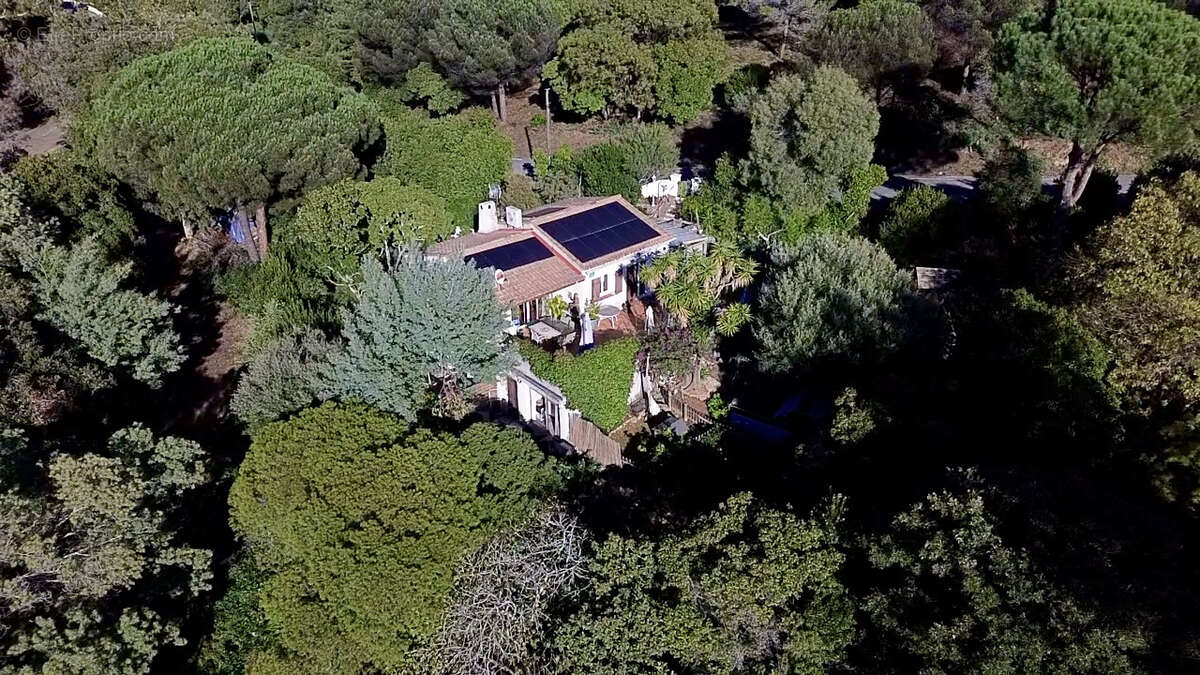 Maison à LA CROIX-VALMER