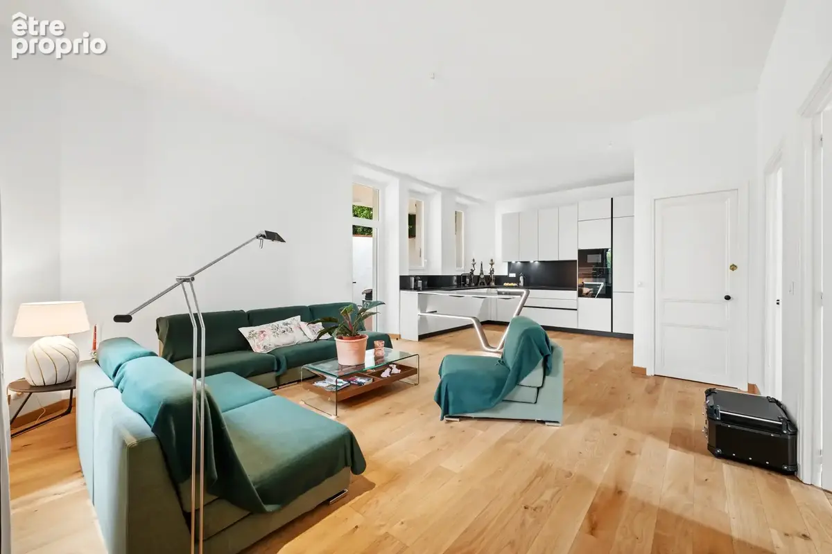 Cannes - Appartement - 182m² - Patio - Dépendance - Parking - photo 4