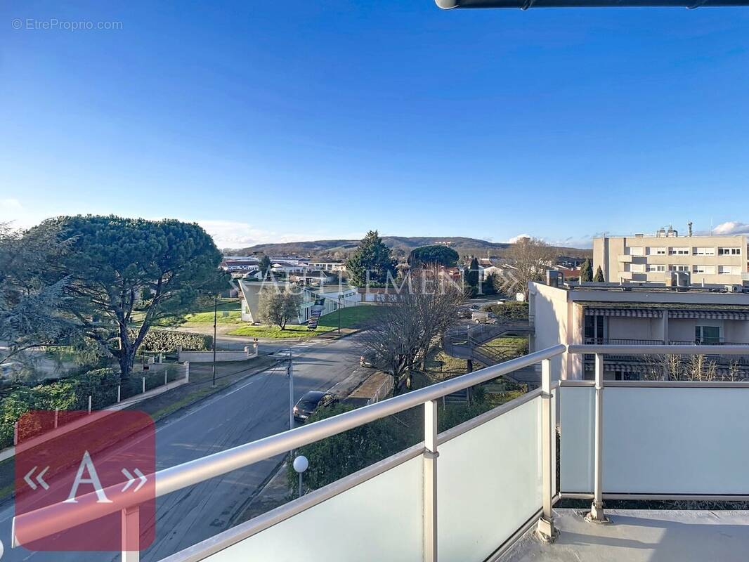 Appartement à SAINT-SULPICE