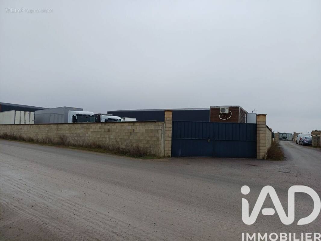 Photo 1 - Terrain à SAINT-GERMAIN-LAVAL