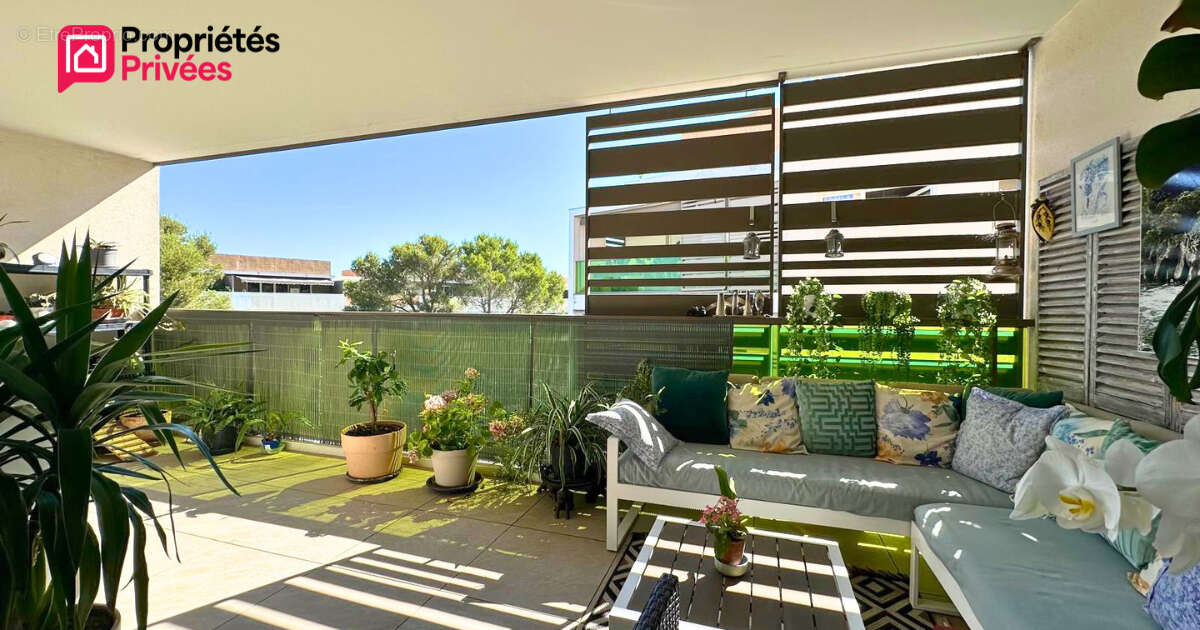 À VENDRE - Beau 2 pièces de 53 m² avec grande terrasse, PISCINE et parking - photo 2