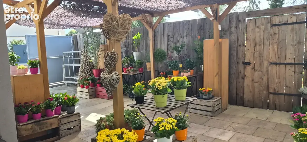 Fonds de commerce de fleuriste + immeuble à vendre à Gerzat (63) ! - photo 3
