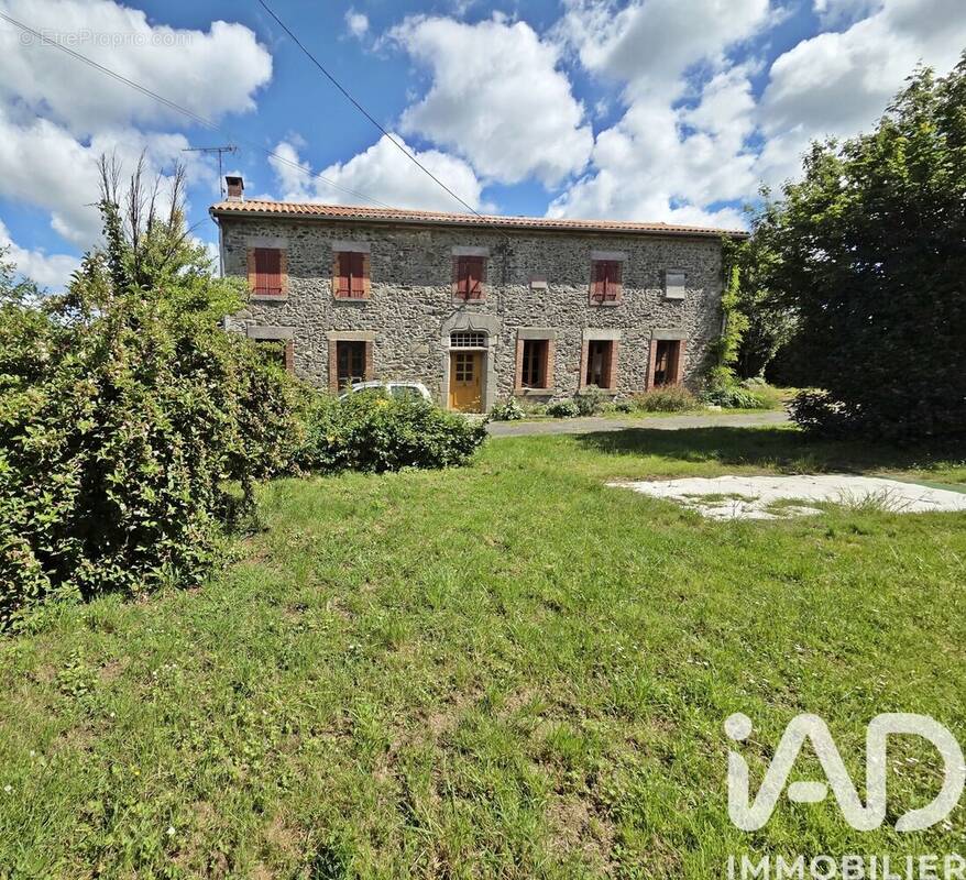 Photo 1 - Maison à MONTOURNAIS