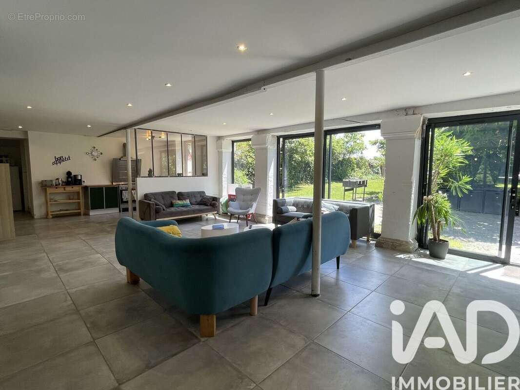 Photo 4 - Maison à SAUBRIGUES
