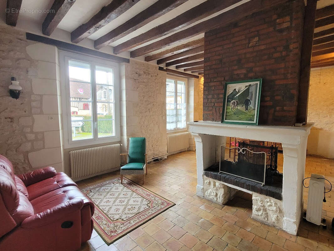 Maison à CHARBONNIERES