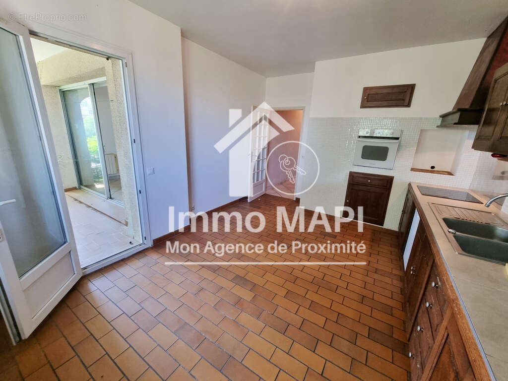 Appartement à LATTES