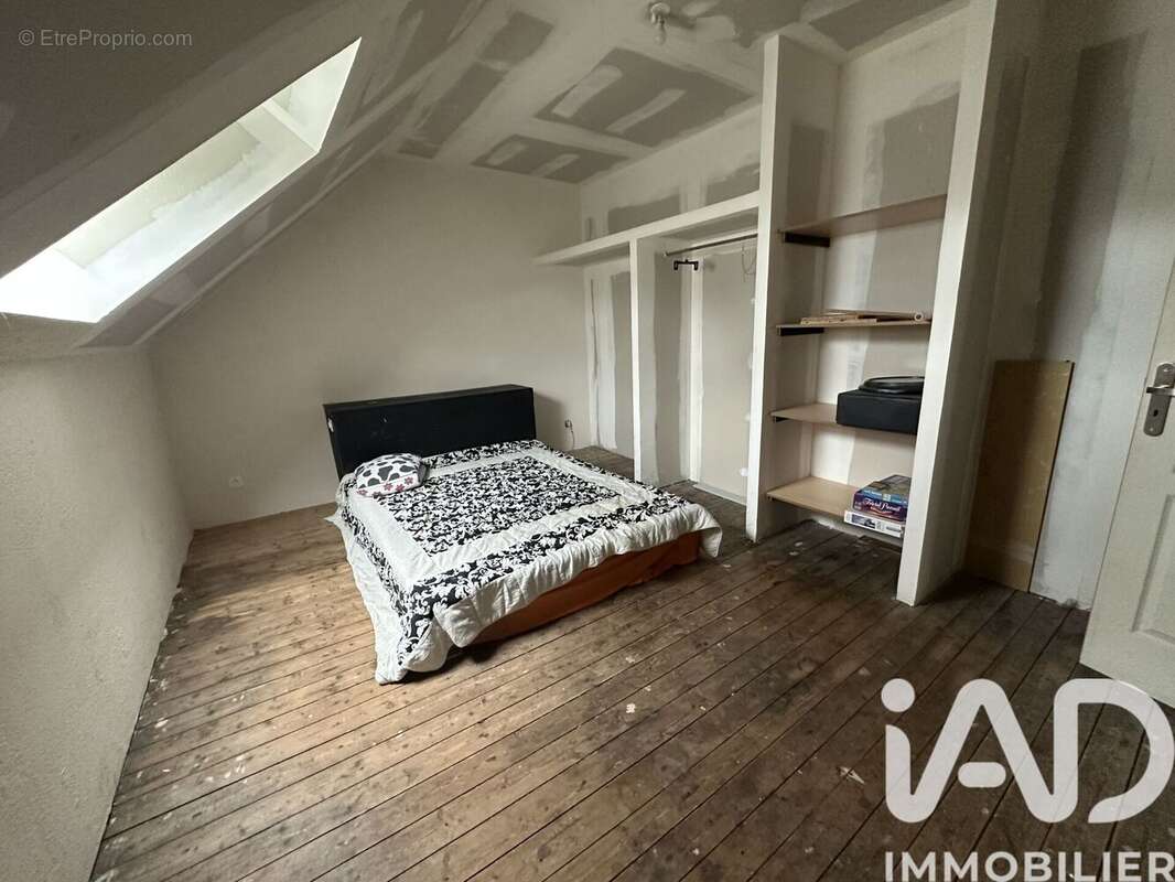 Maison 250 m² à Pruniers  - photo 7