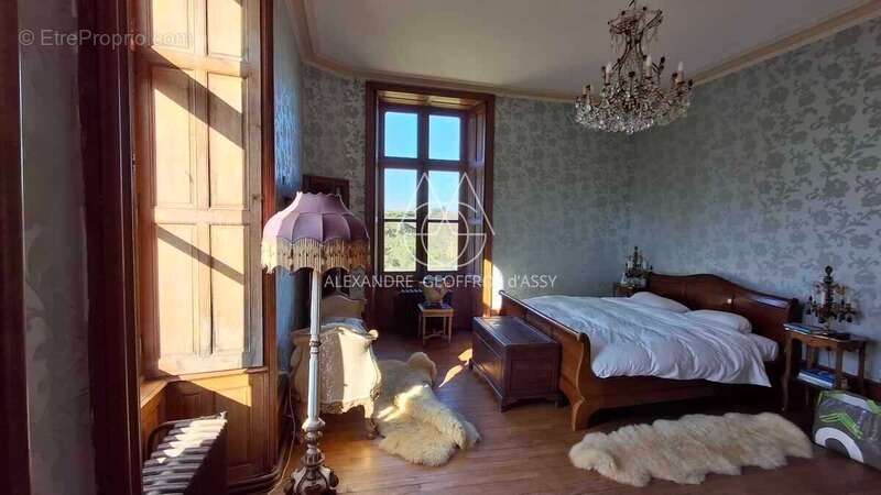 Maison à CHATEAU-GONTIER