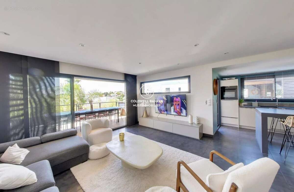 Maison à VILLENEUVE-DE-LA-RAHO