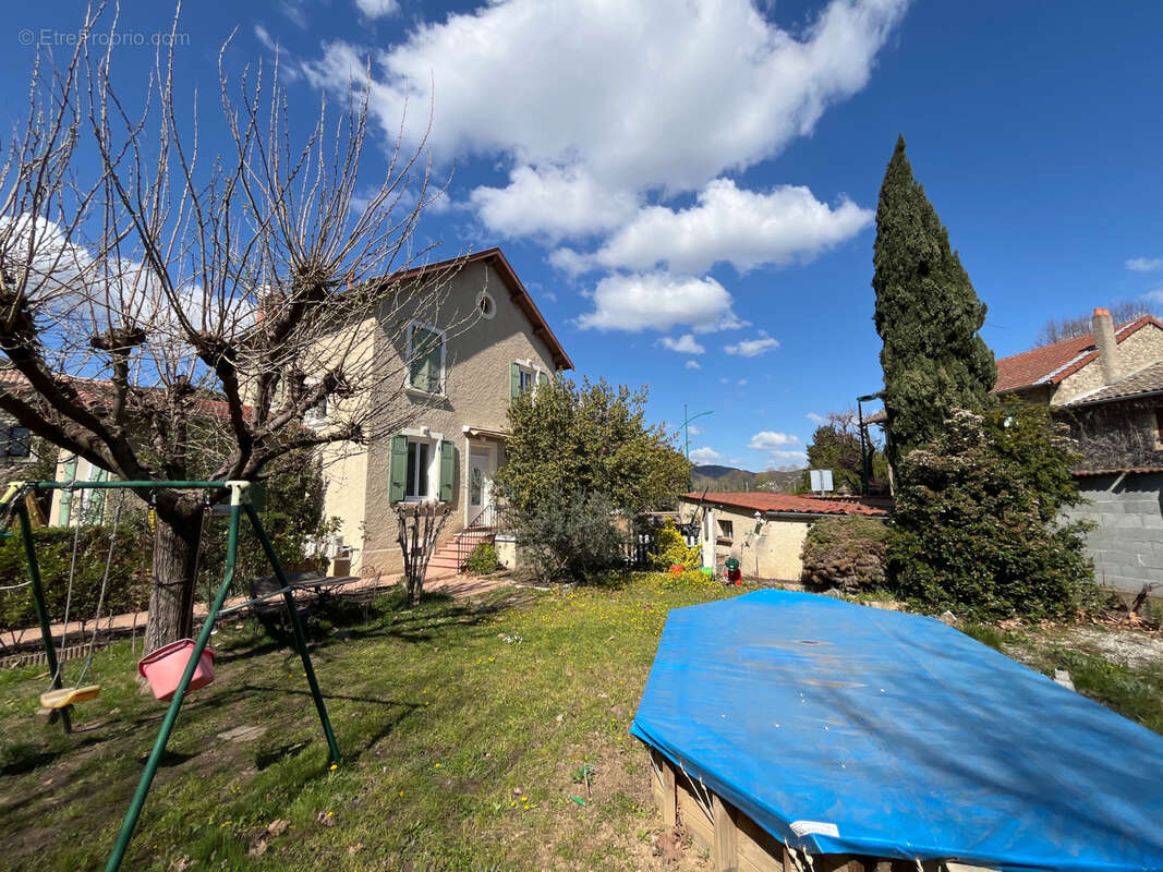 Maison à VION