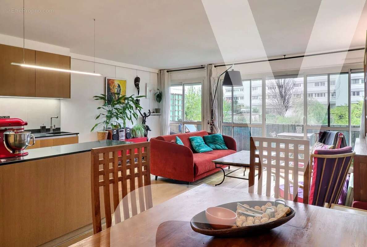 Appartement à PARIS-19E