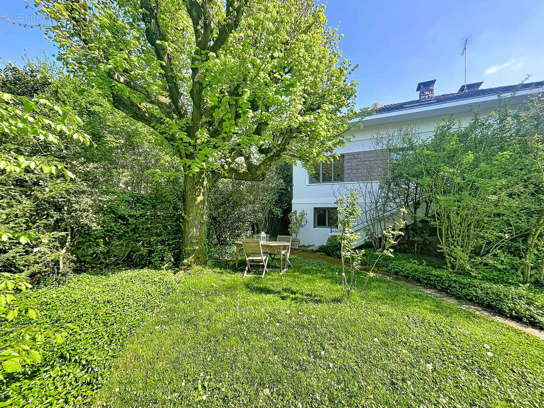 Maison à FRANCHEVILLE