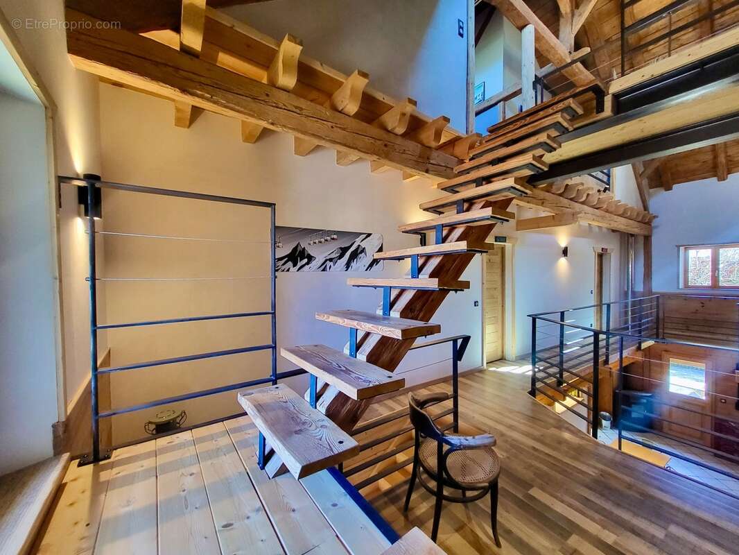 Dpt haute savoie (74), à vendre thollon-les-memises maison-gîte coeur de station - photo 8