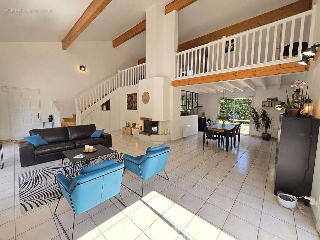 Pour un espace aéré et convivial - Maison à SAINT-AUBIN-DE-MEDOC