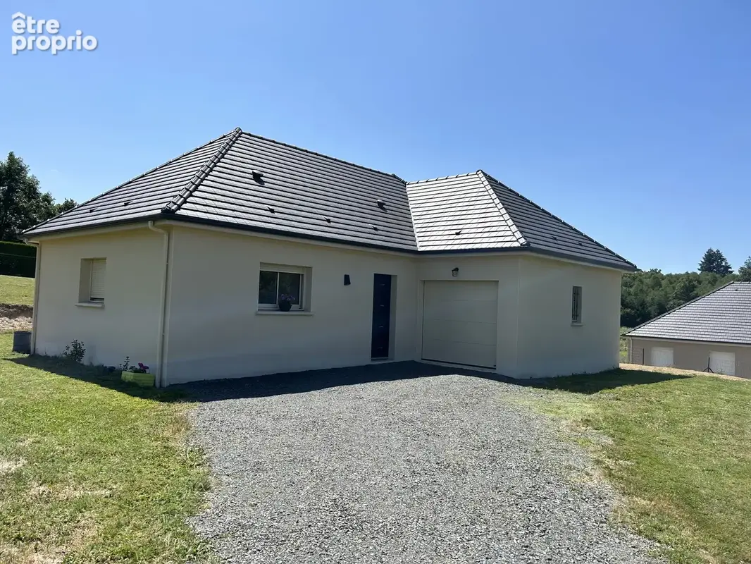 Photo Maison à Eyrein au prix de 190 800€